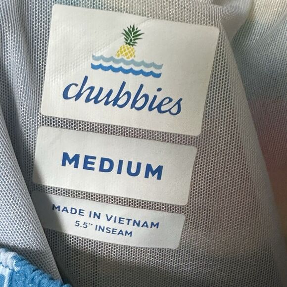 Chubbies Men's M Classic Rainbow Flag Print Pride Swim Trunks/Shorts 5.5” Inseam - Picture 5 of 6